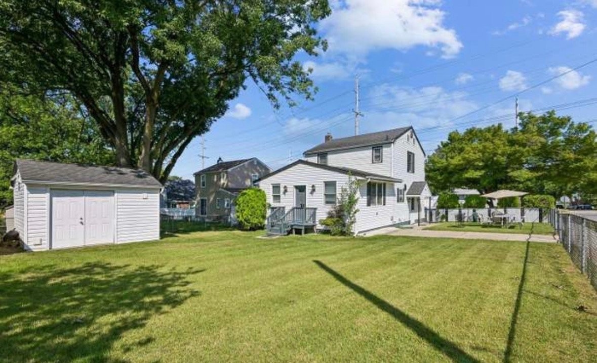 5022 River Rd - Photo 4 of 20