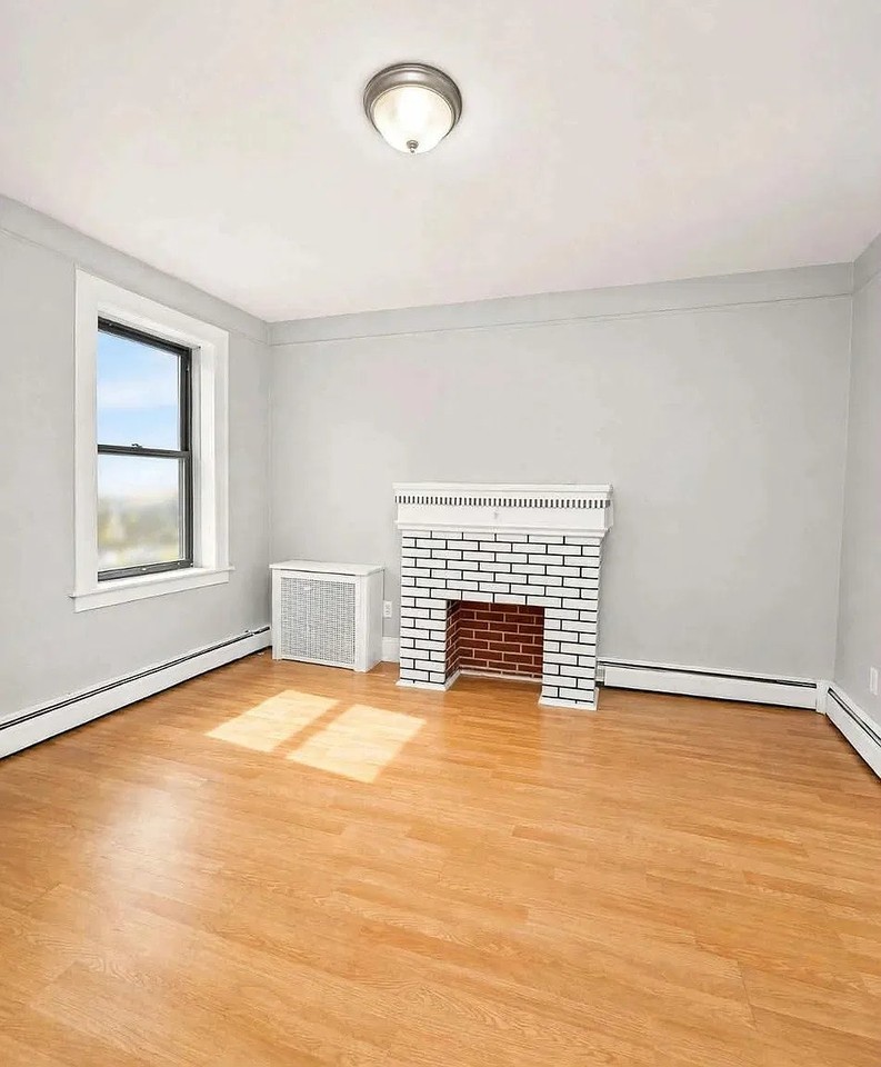 115 Grafton Ave #1 - Photo 3 of 4