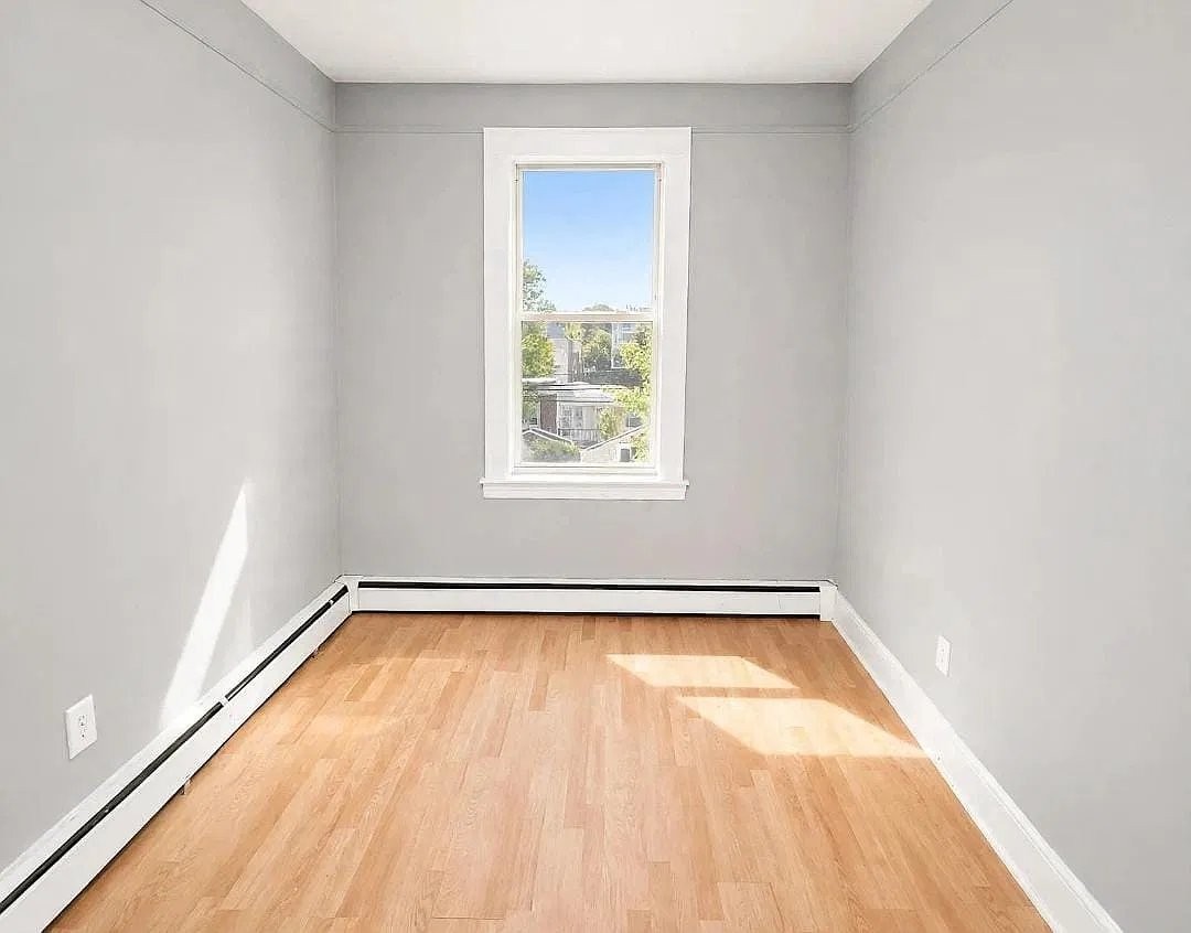 115 Grafton Ave #1 - Photo 4 of 4