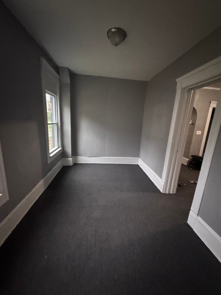 903 Ida Ave #1 - Photo 6 of 8