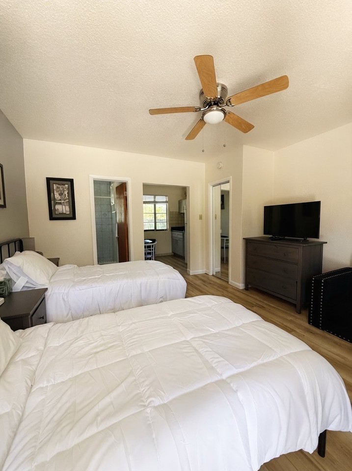 3110 Philippe Pkwy #1-14 - Photo 2 of 14