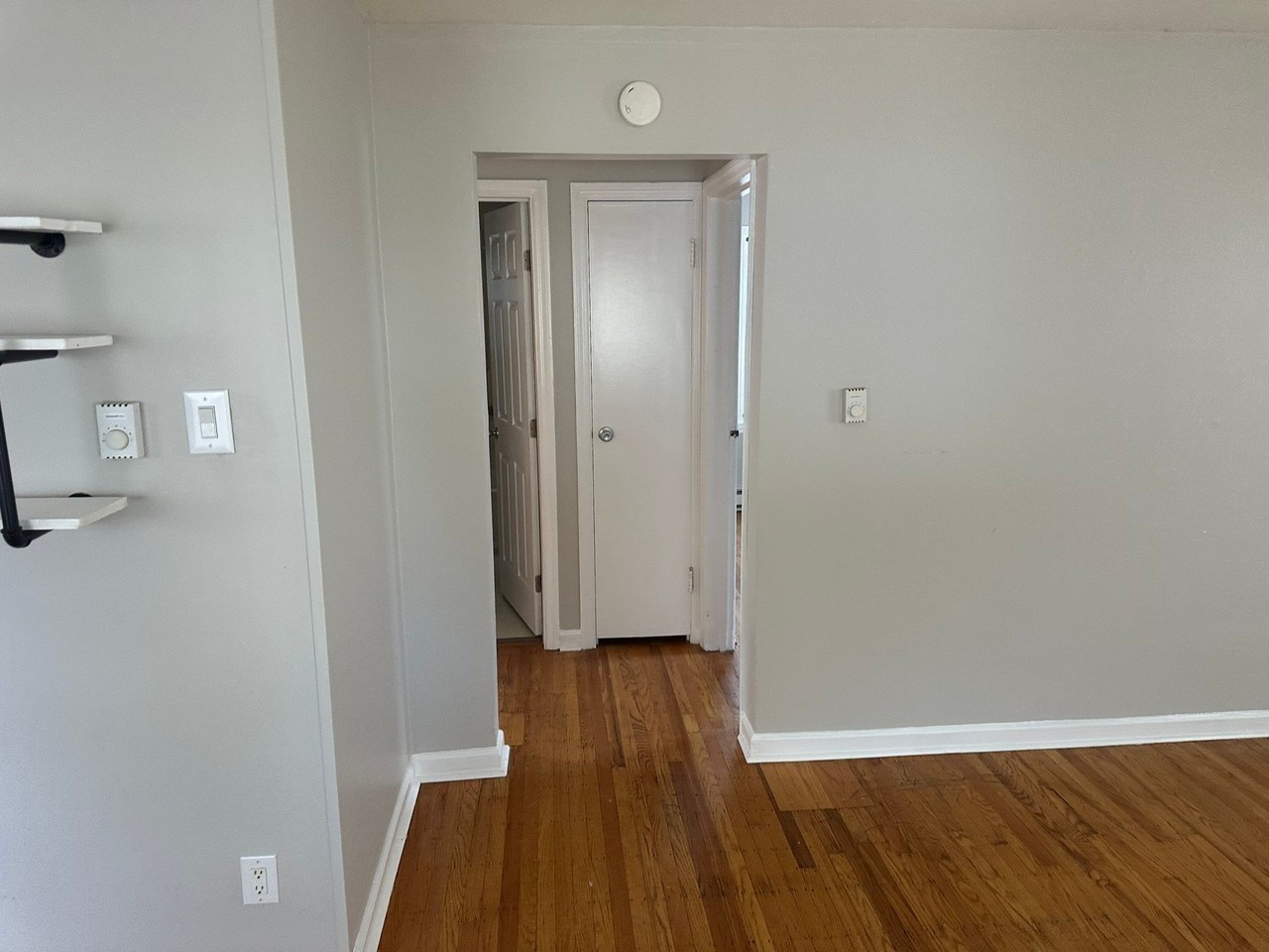 1618 N Linwood Ave - Photo 3 of 18