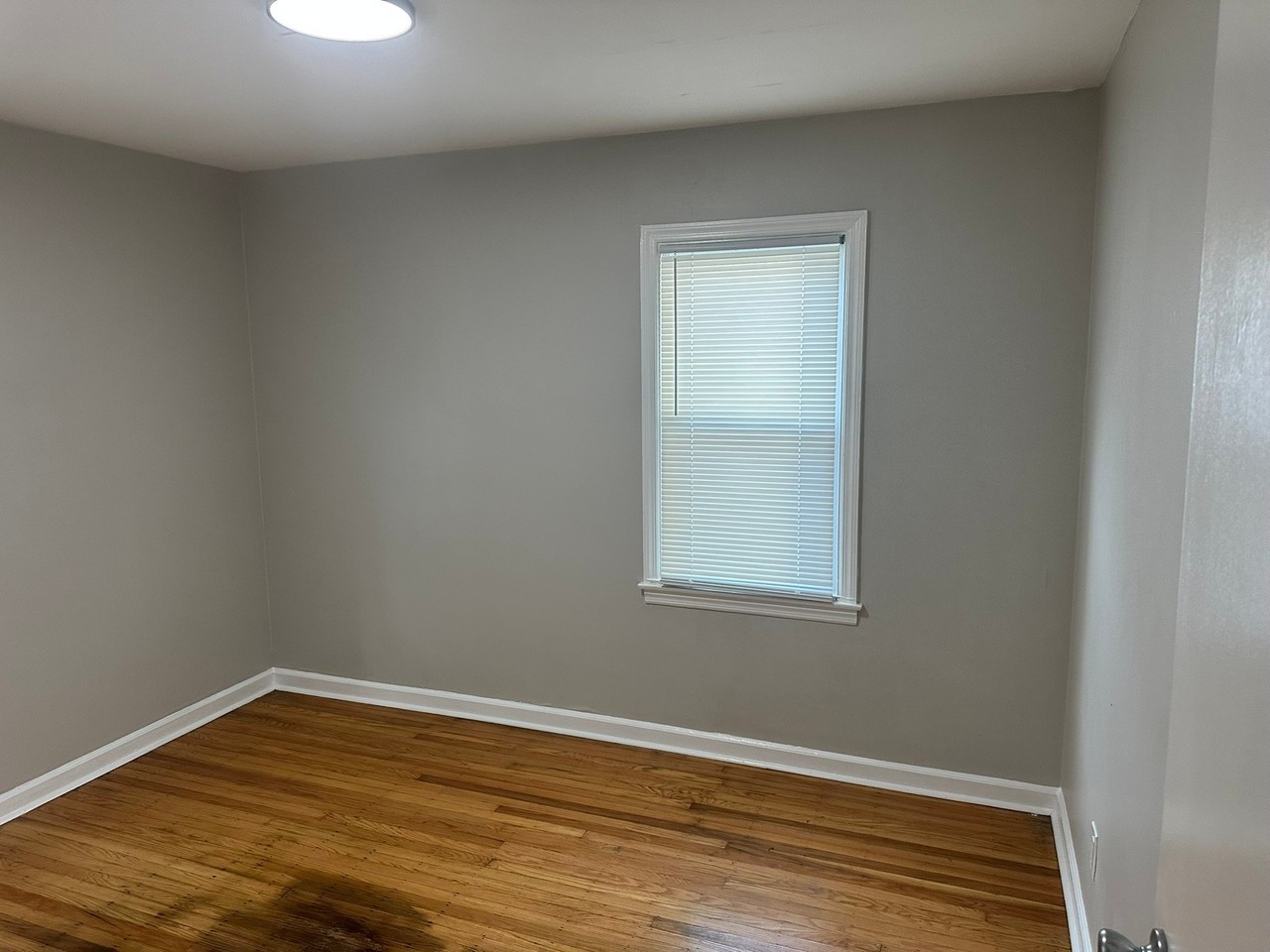 1618 N Linwood Ave - Photo 7 of 18
