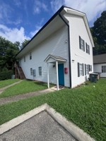 featured image of 3223 Summit Ave #B