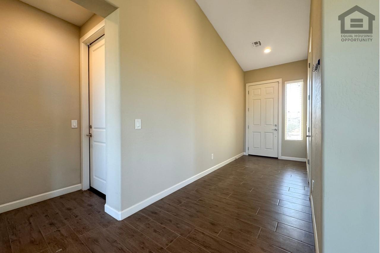 16640 E Desert Vista Trl - Photo 7 of 50