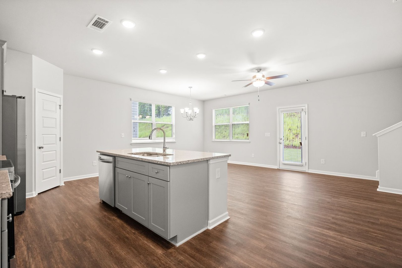 2438 Peak Ridge Ln - Photo 5 of 28