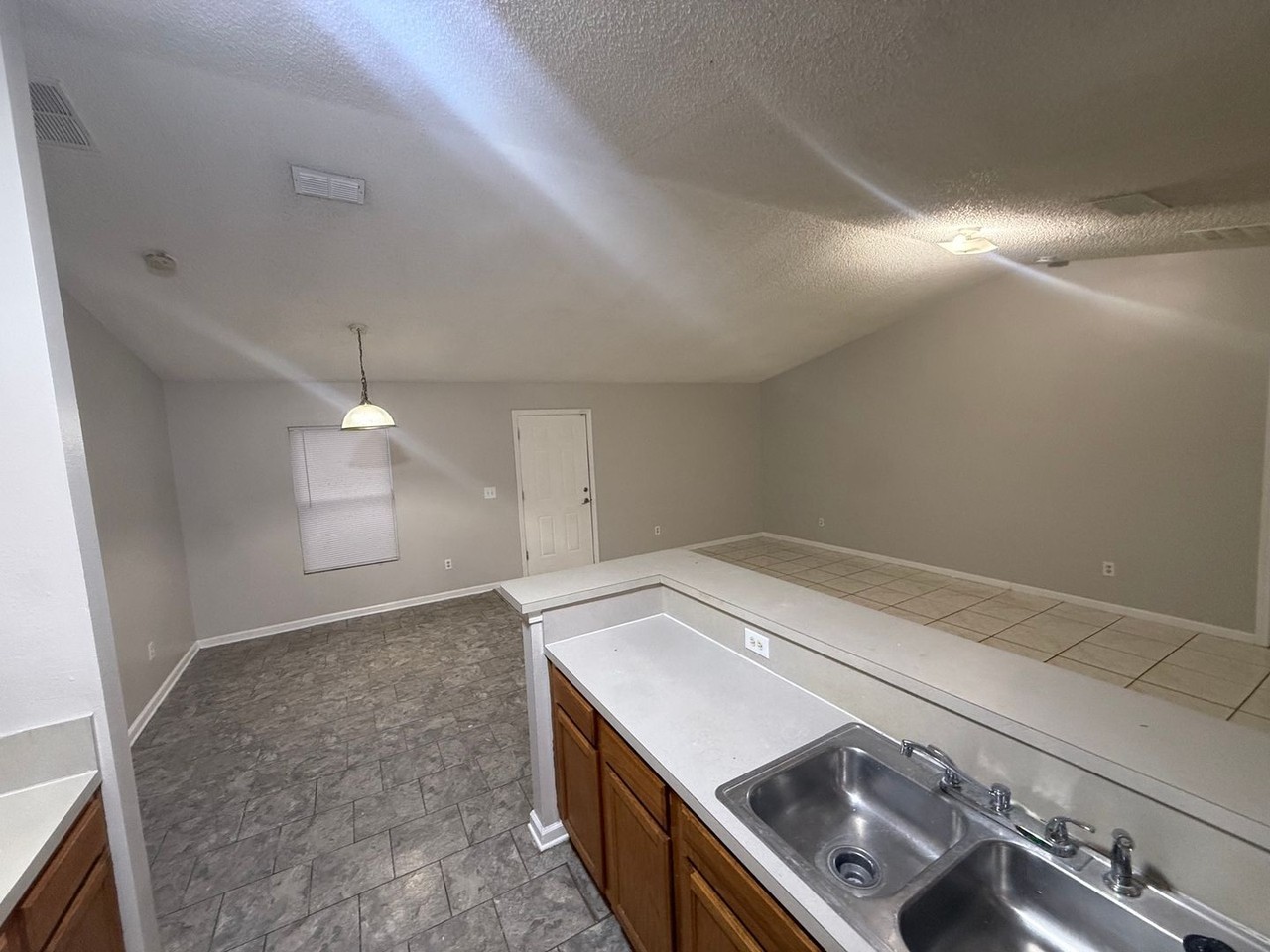 85 Pine Haven Dr - Photo 4 of 16