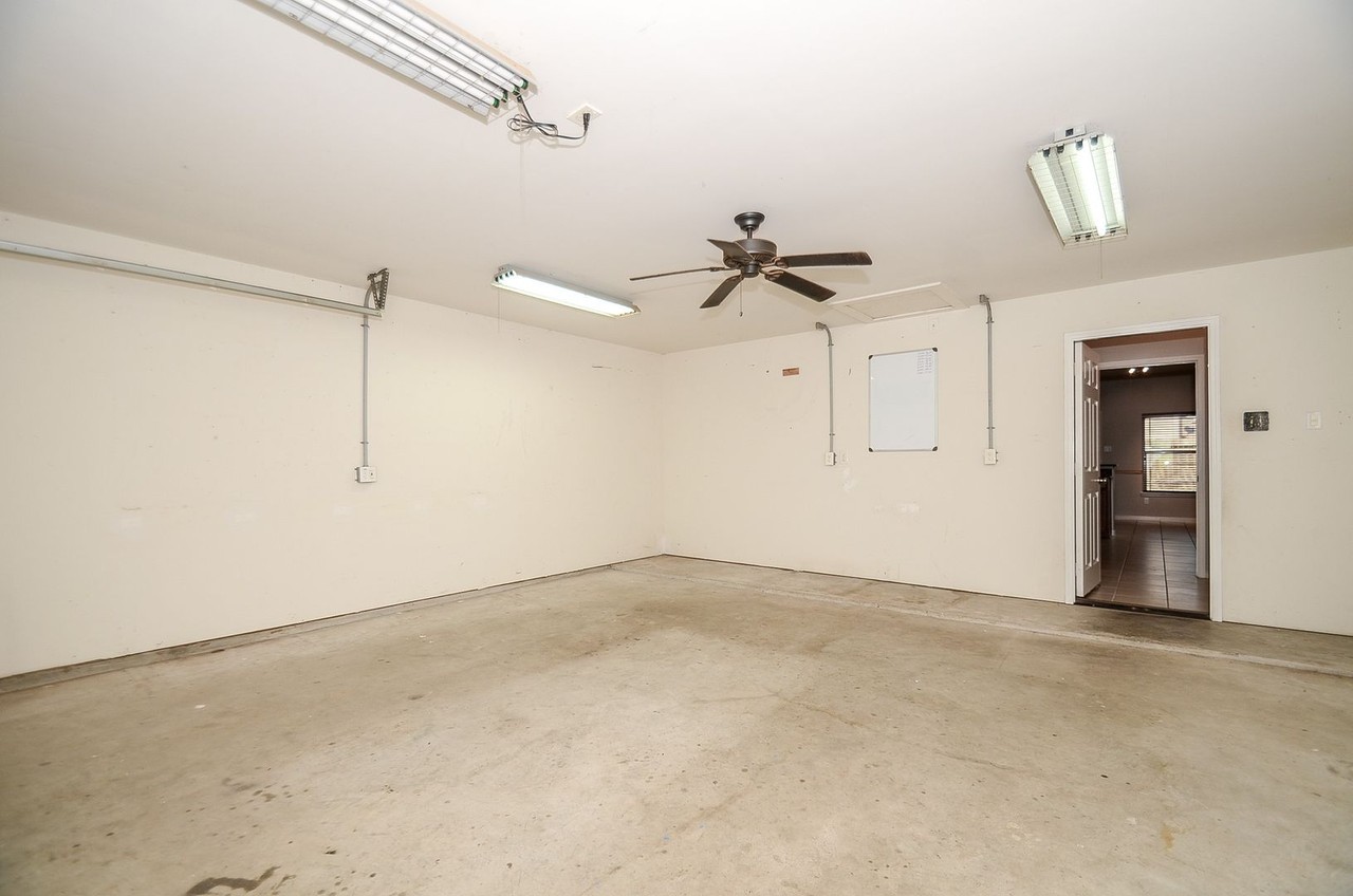 26830 Mottled Duck Ln - Photo 2 of 32