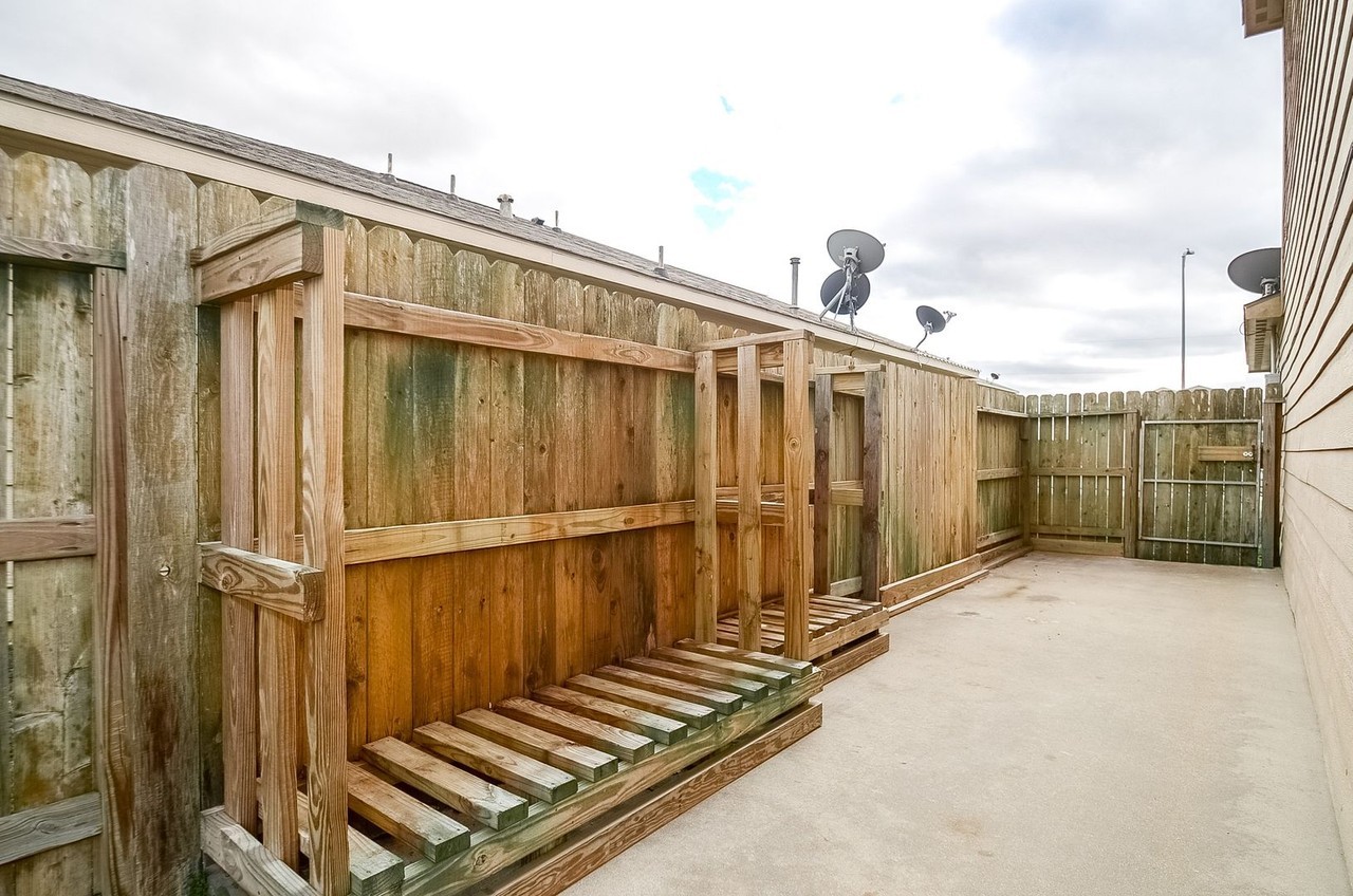 26830 Mottled Duck Ln - Photo 6 of 32
