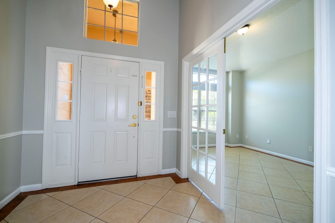 1419 Derby Glen Dr - Photo 4 of 42
