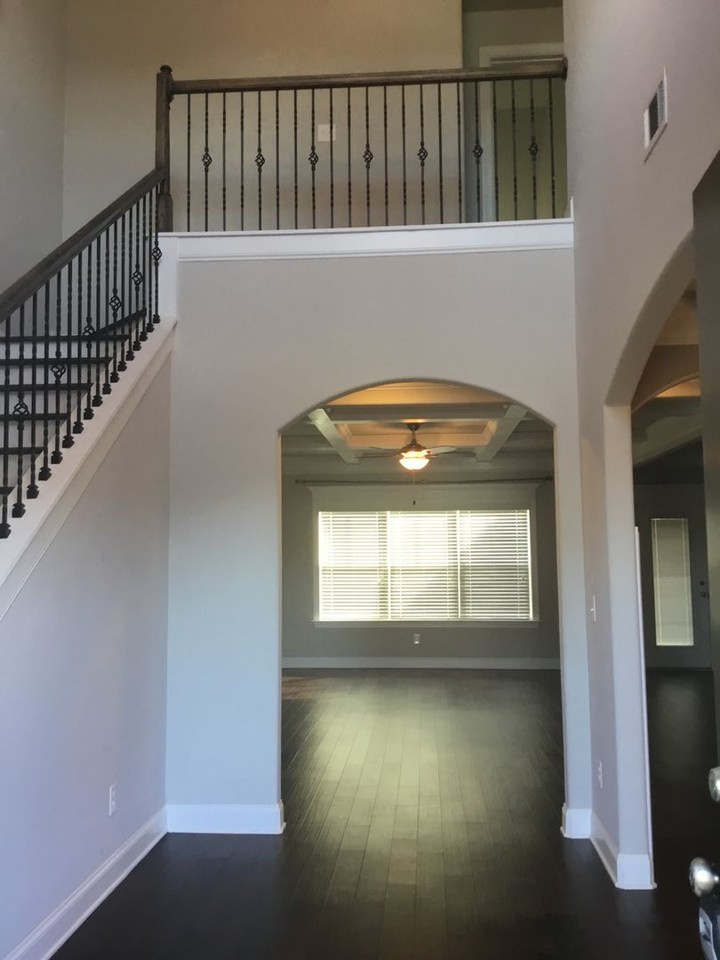 393 Purbeck Ln - Photo 3 of 31