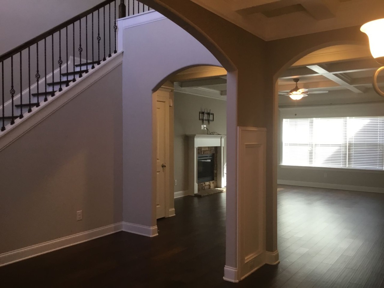 393 Purbeck Ln - Photo 4 of 31