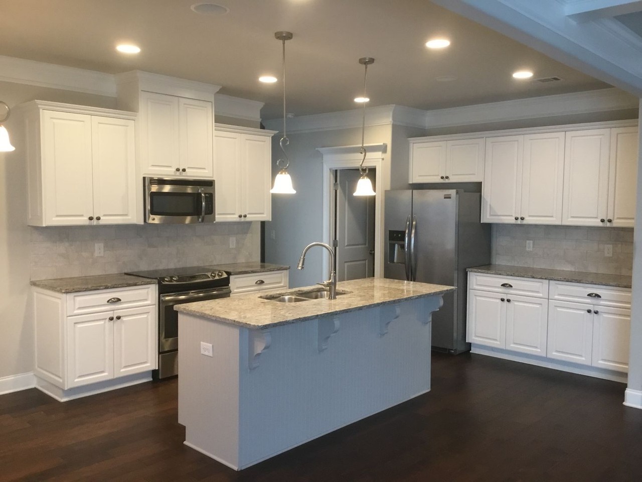 393 Purbeck Ln - Photo 5 of 31