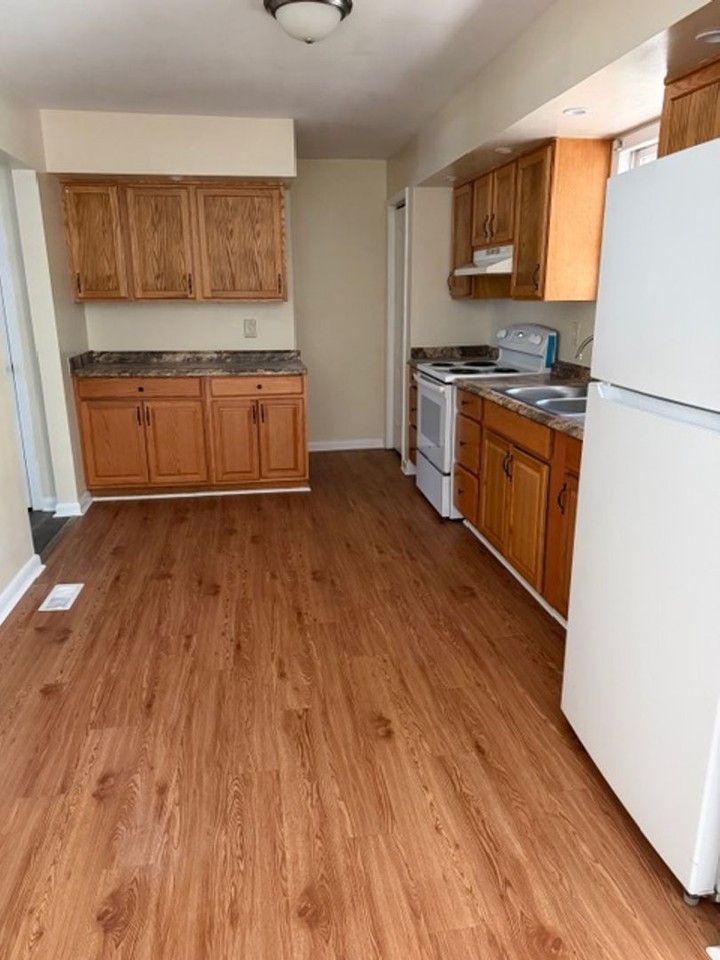 207 W Sherwood Dr - Photo 4 of 10