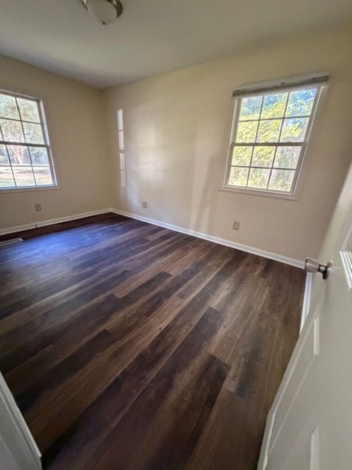 207 W Sherwood Dr - Photo 7 of 10
