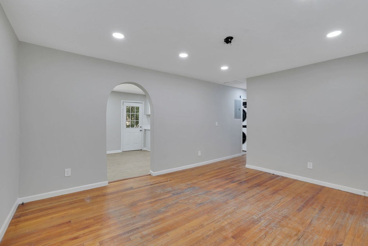 863 Fairburn Rd Nw - Photo 5 of 19