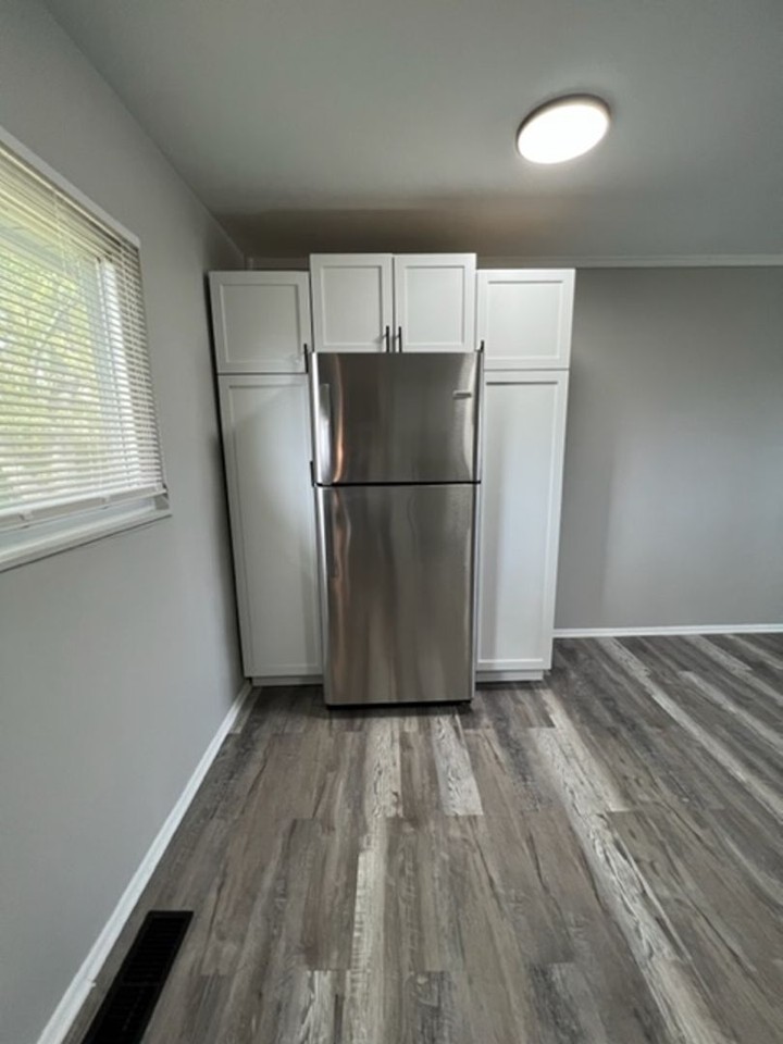 1901 Zettler Rd - Photo 6 of 27