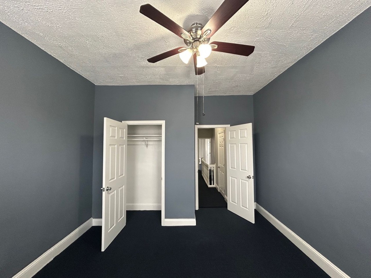 2810 E Monument St - Photo 5 of 12