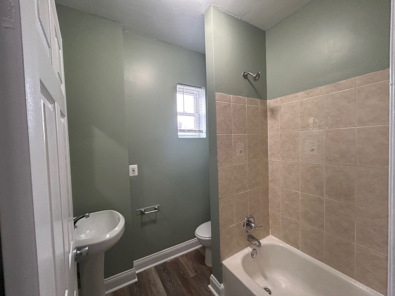 2810 E Monument St - Photo 7 of 12