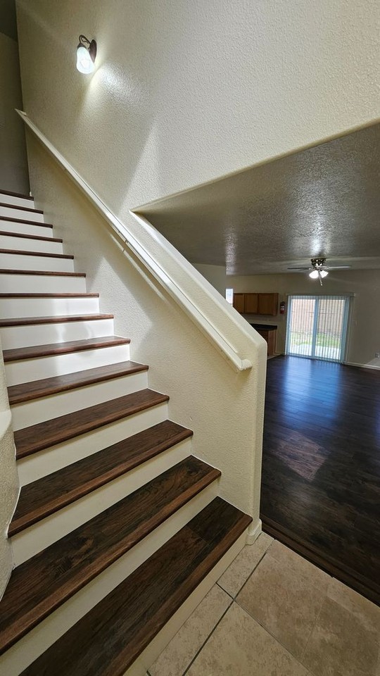 724 Los Viejos Dr Sw - Photo 4 of 35