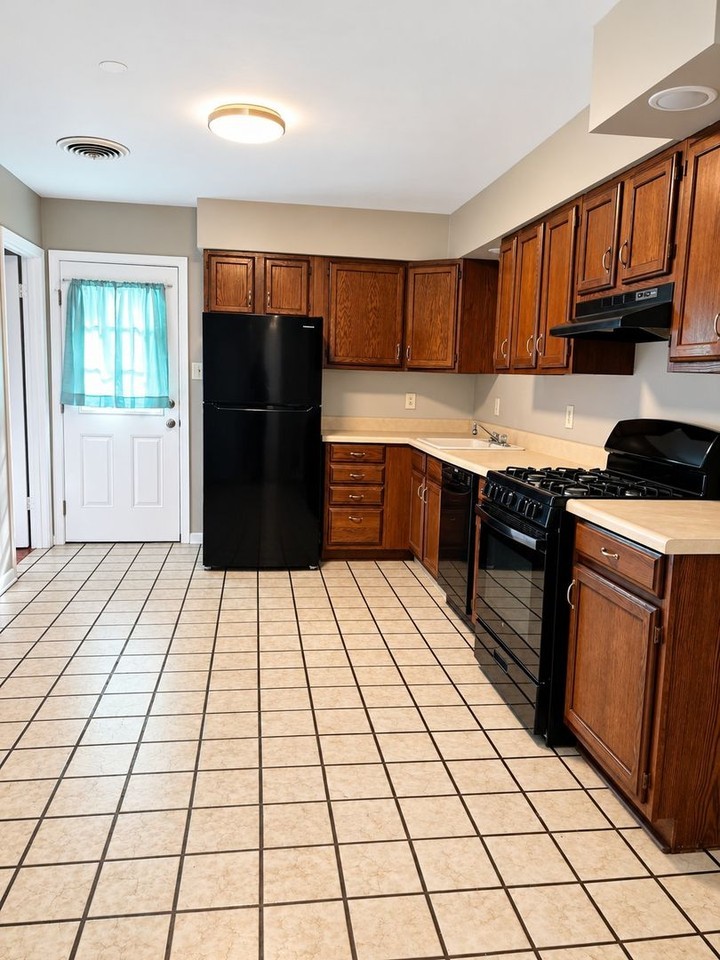 3309 Dayton Ave - Photo 6 of 23