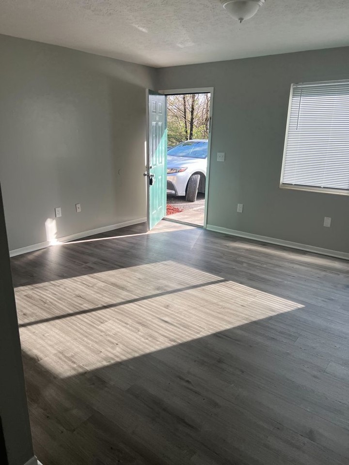 723 W Casey Dr ##U02 - Photo 2 of 8