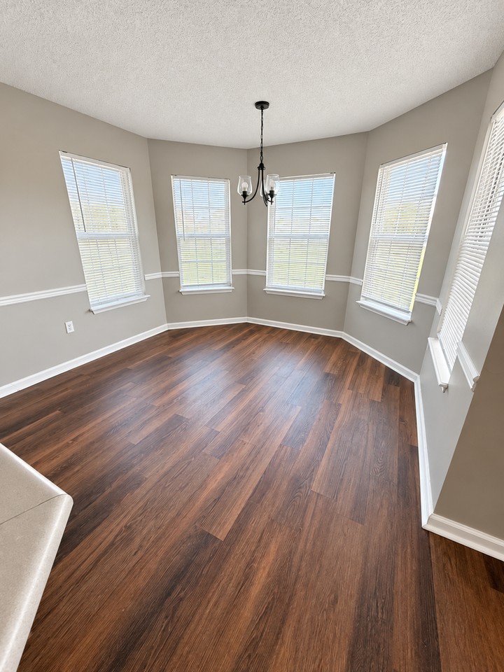 3928 Laurelbrook Dr - Photo 4 of 13