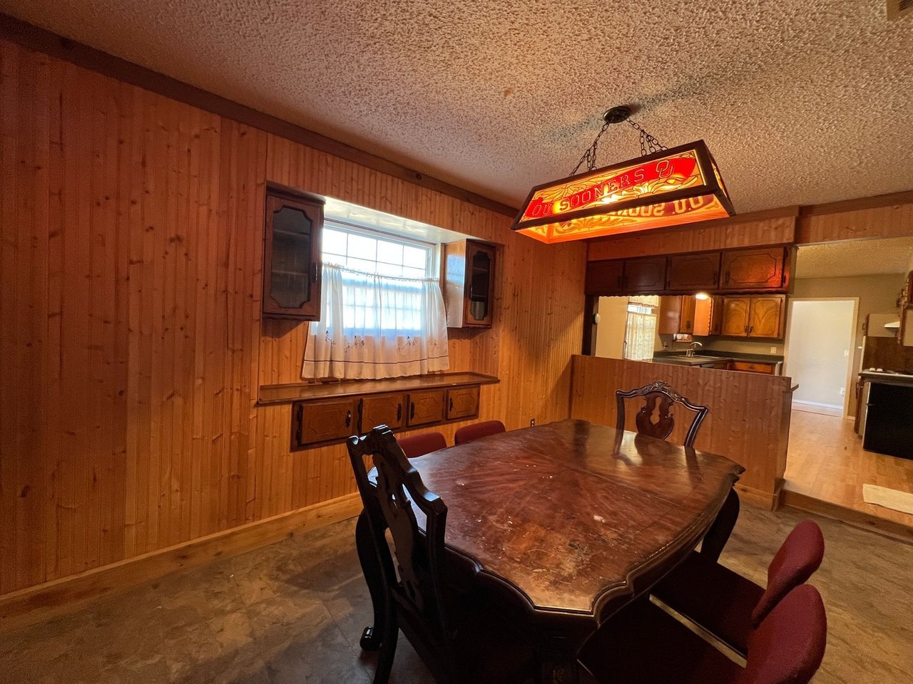 3200 Del Rancho Dr - Photo 5 of 34