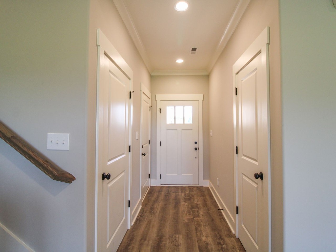 15328 Grayson Cir - Photo 2 of 37