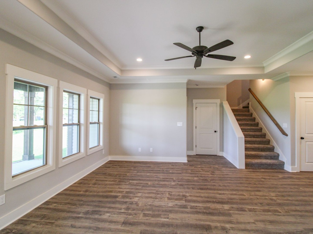 15328 Grayson Cir - Photo 7 of 37