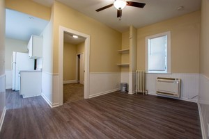 featured image of 1944 S 10th St