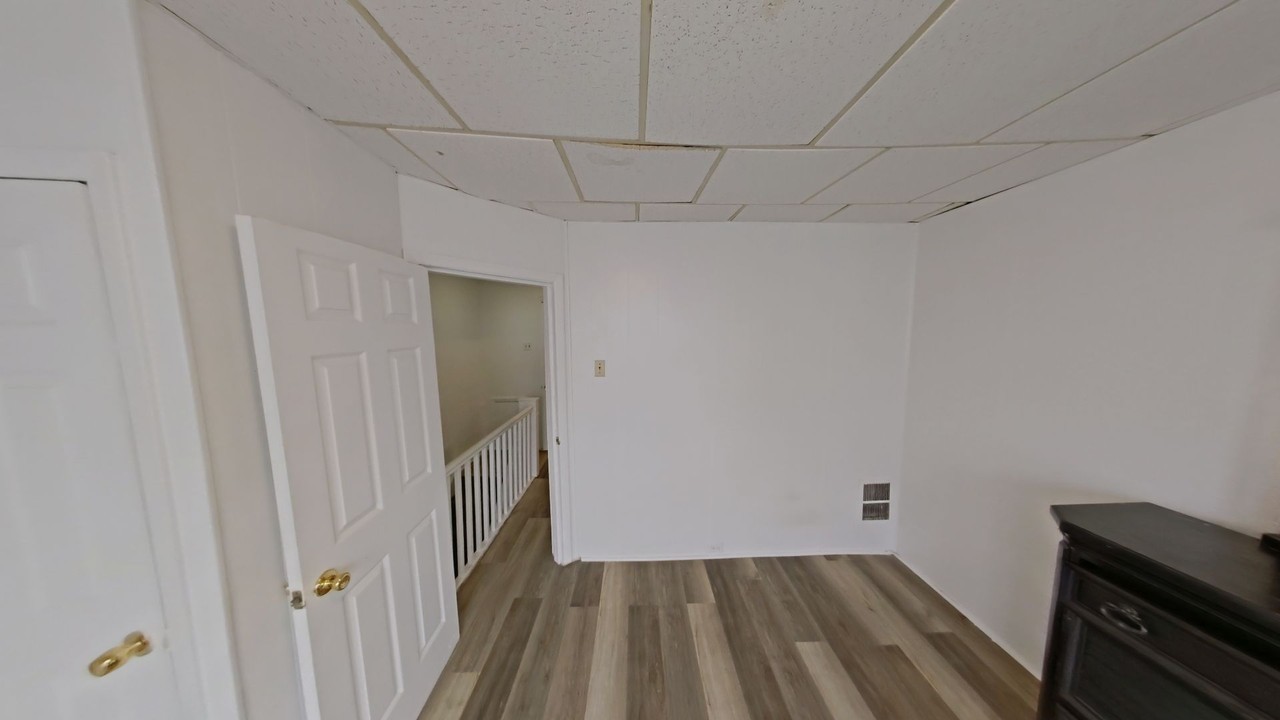 216 N Avondale St - Photo 6 of 11