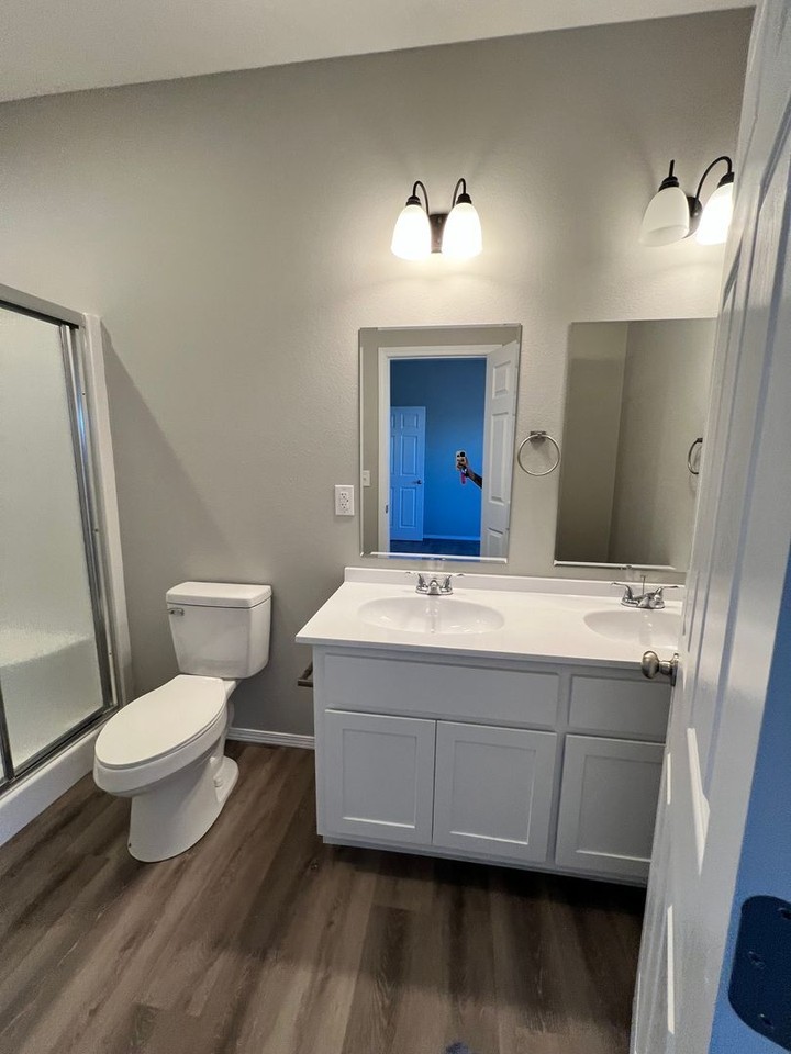 2497 E 549th Rd - Photo 5 of 16