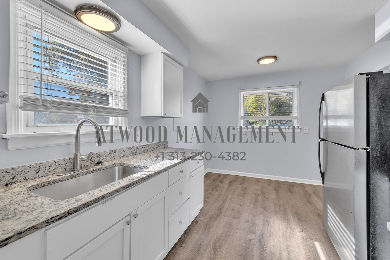 15110 Lahser Rd - Photo 5 of 16