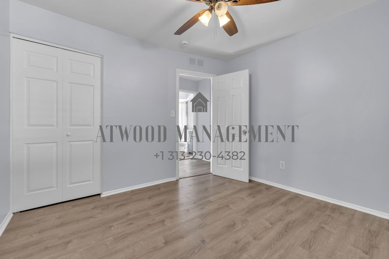 15110 Lahser Rd - Photo 7 of 16