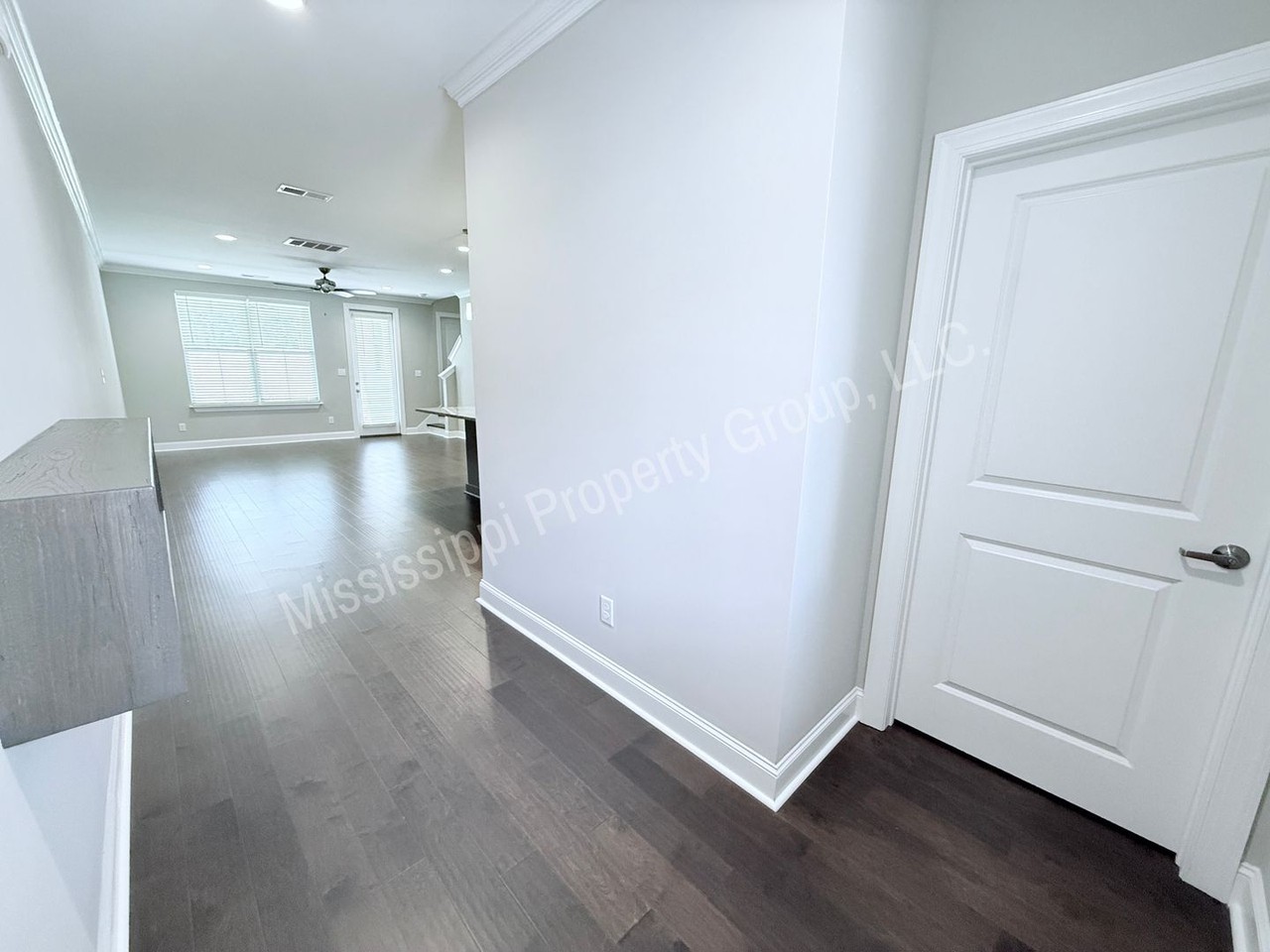 120 Honeysuckle Way - Photo 2 of 25