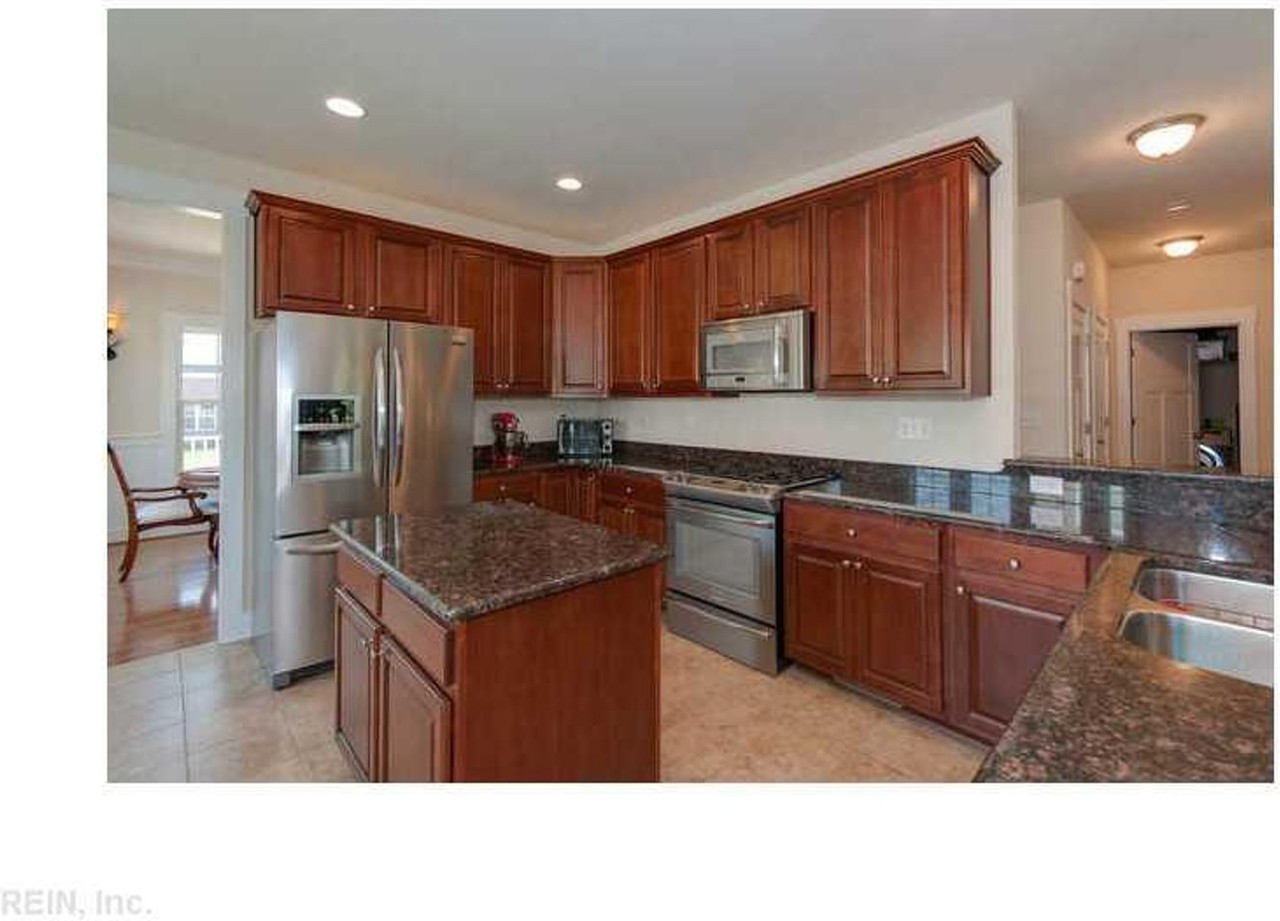 2112 Golfwatch Ln - Photo 3 of 9