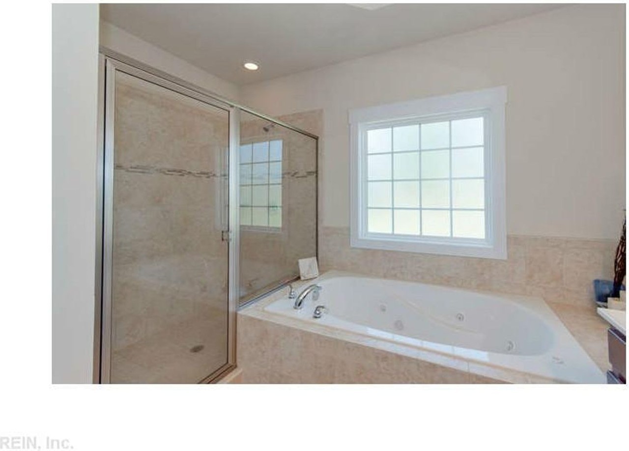 2112 Golfwatch Ln - Photo 7 of 9