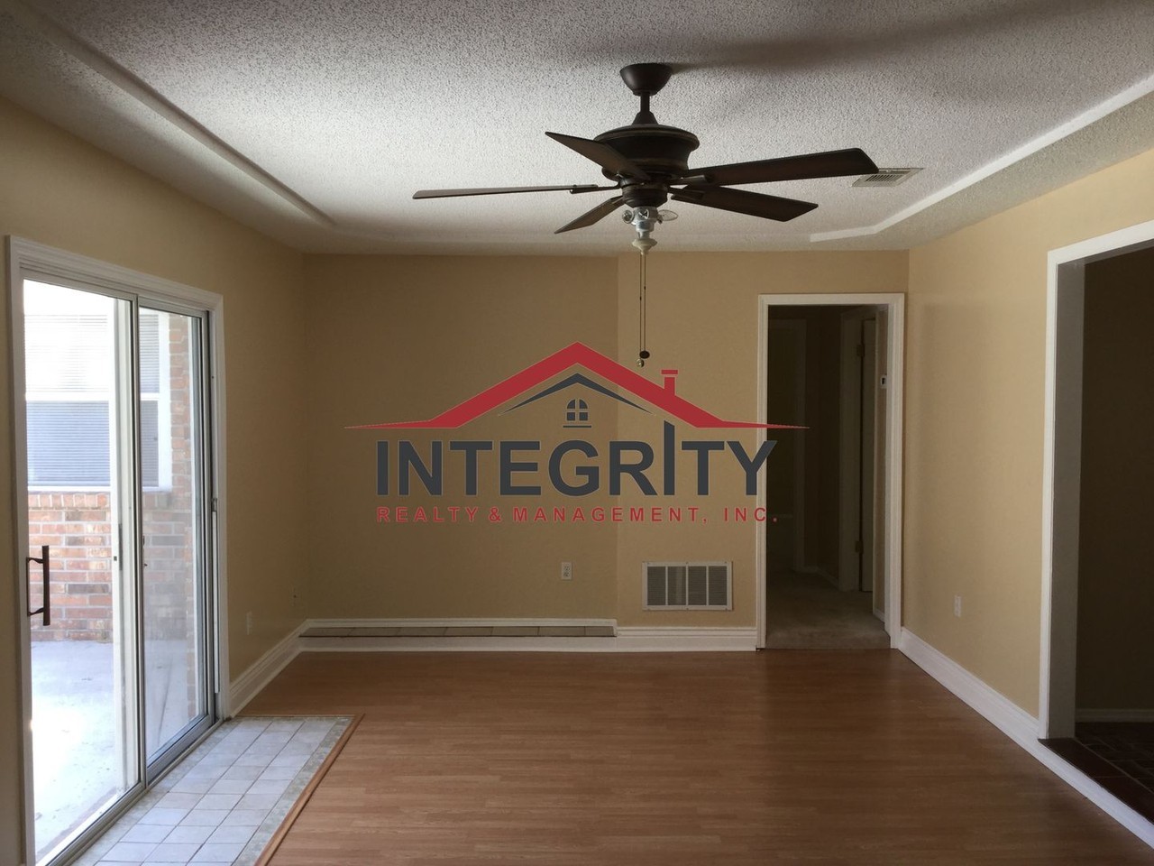 279 Deepridge Ct - Photo 4 of 12
