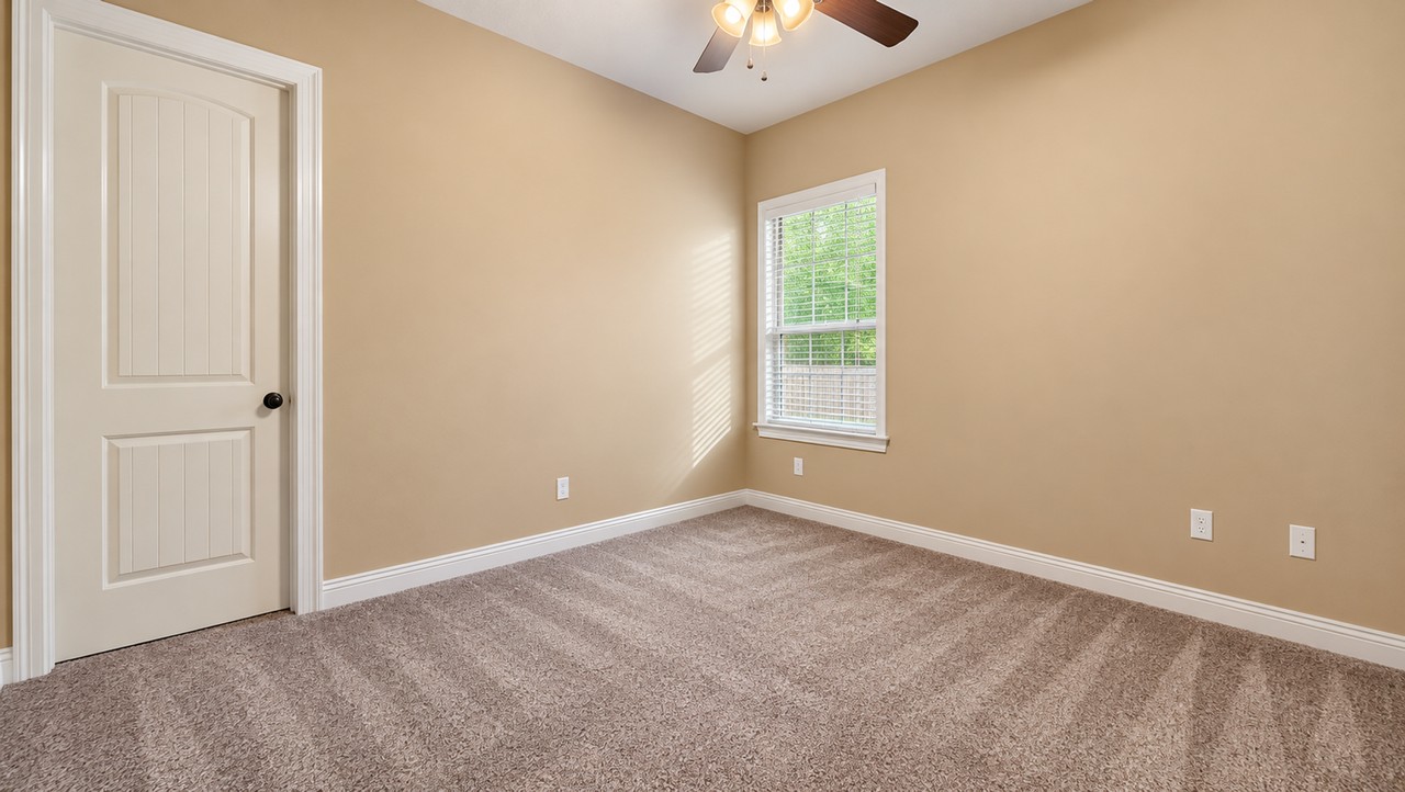 1303 Foster Ave - Photo 7 of 10