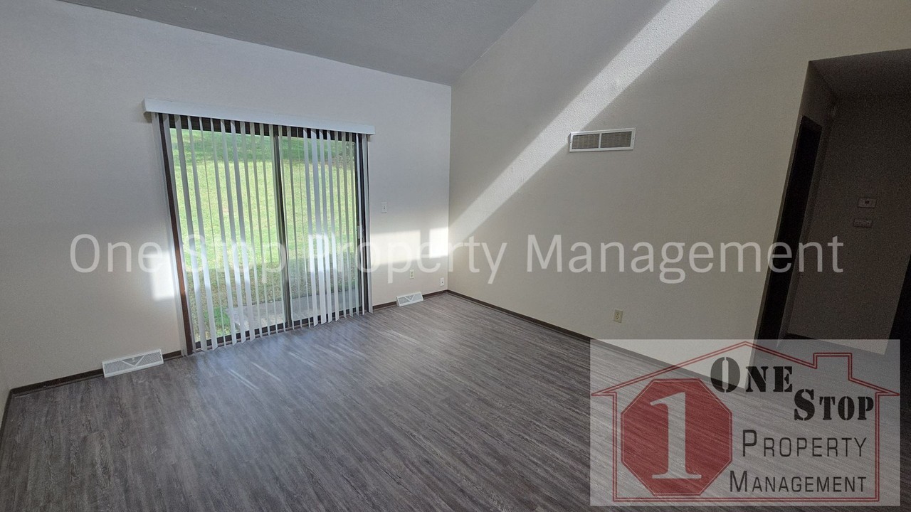 17308 E 49th Street Ct S - Photo 4 of 19