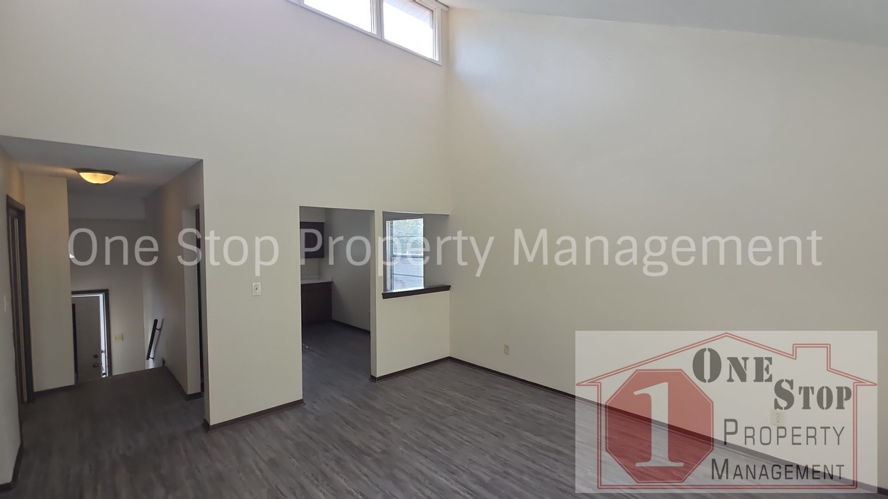 17308 E 49th Street Ct S - Photo 5 of 19