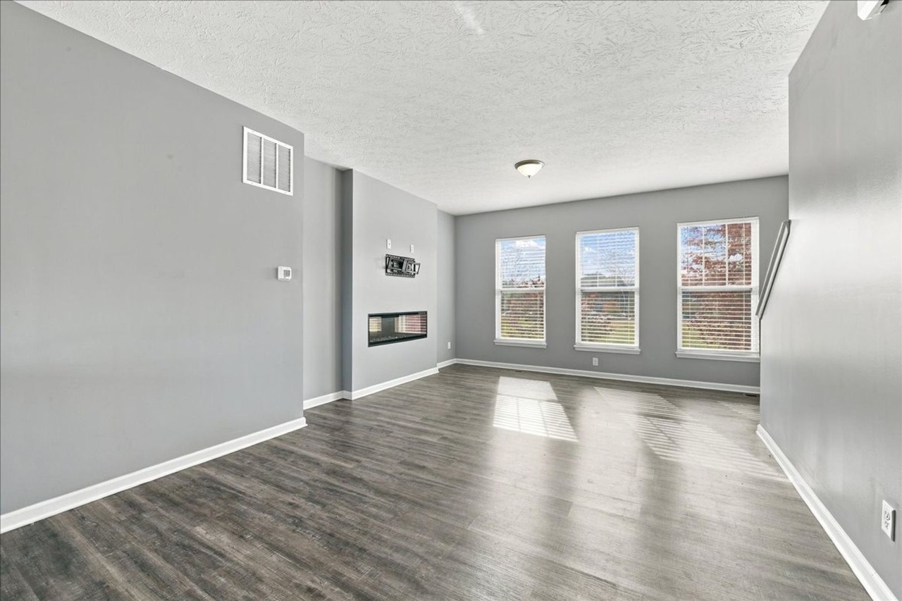 2948 W New York St - Photo 6 of 20
