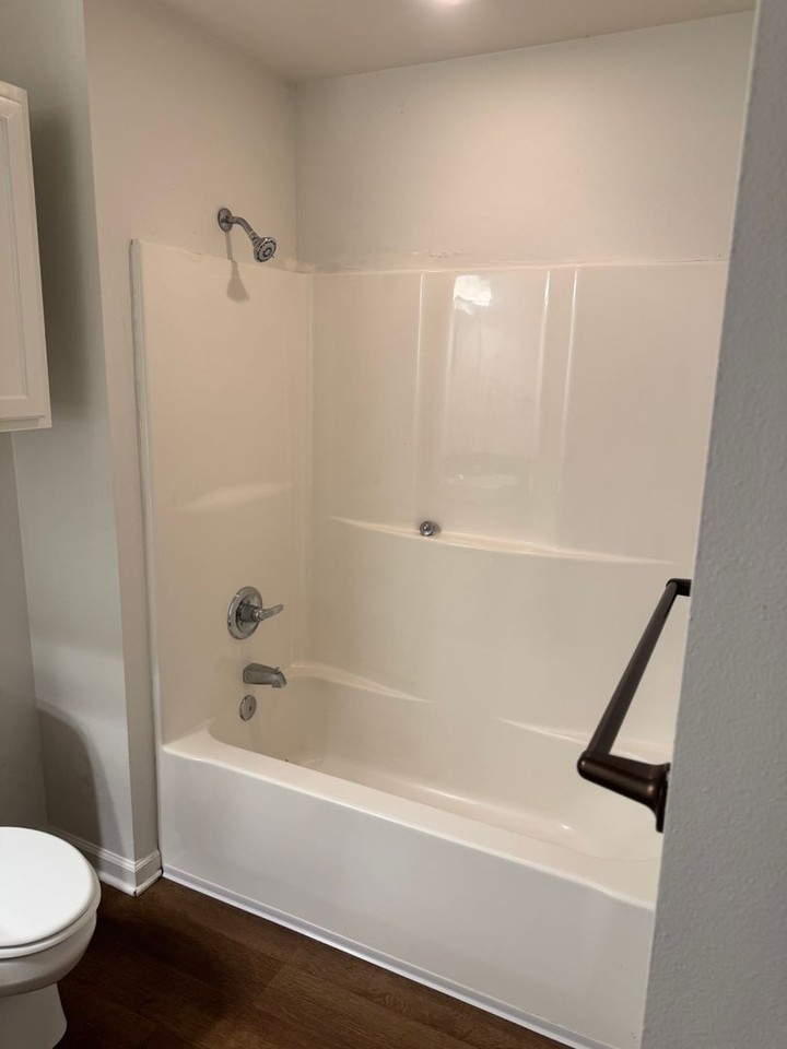 2515 W Martin St Apt 110a - Photo 5 of 8
