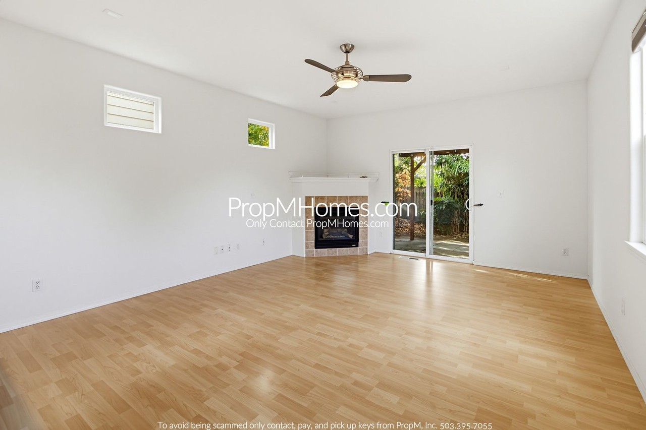 7333 7333 SE 46th Avenue - NEW PROPERTY - Photo 5 of 36