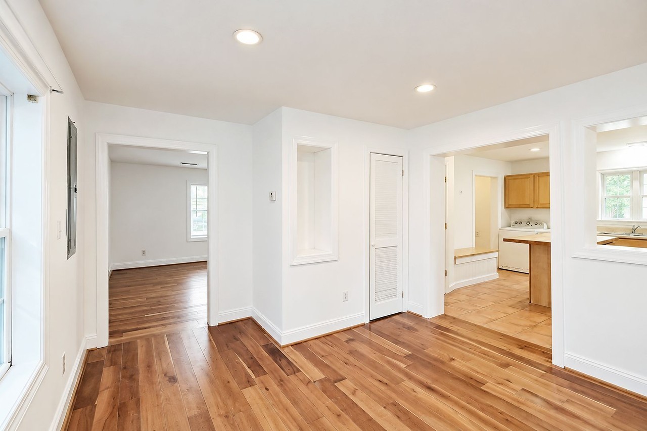 917 West St - Photo 4 of 15