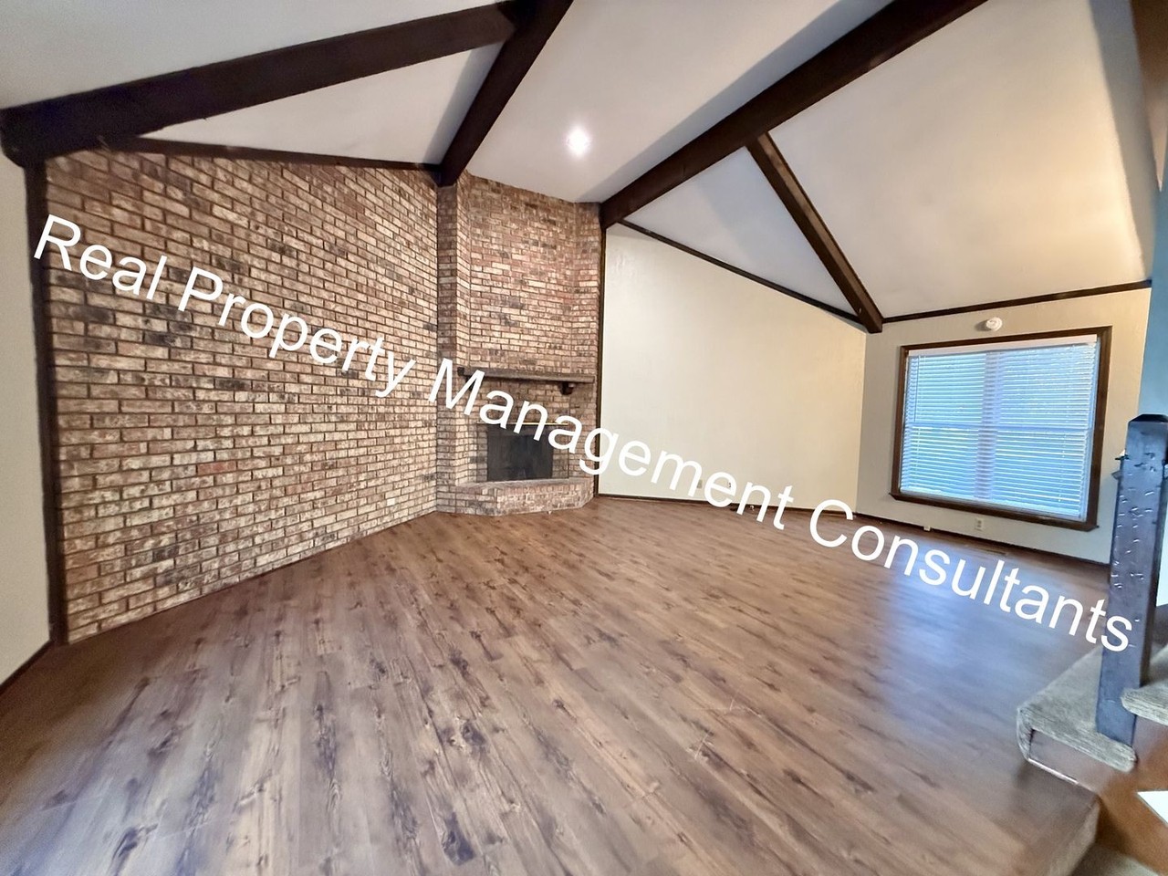 1001 S Clairborne Rd - Photo 4 of 23