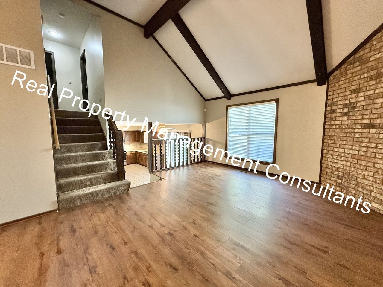 1001 S Clairborne Rd - Photo 5 of 23