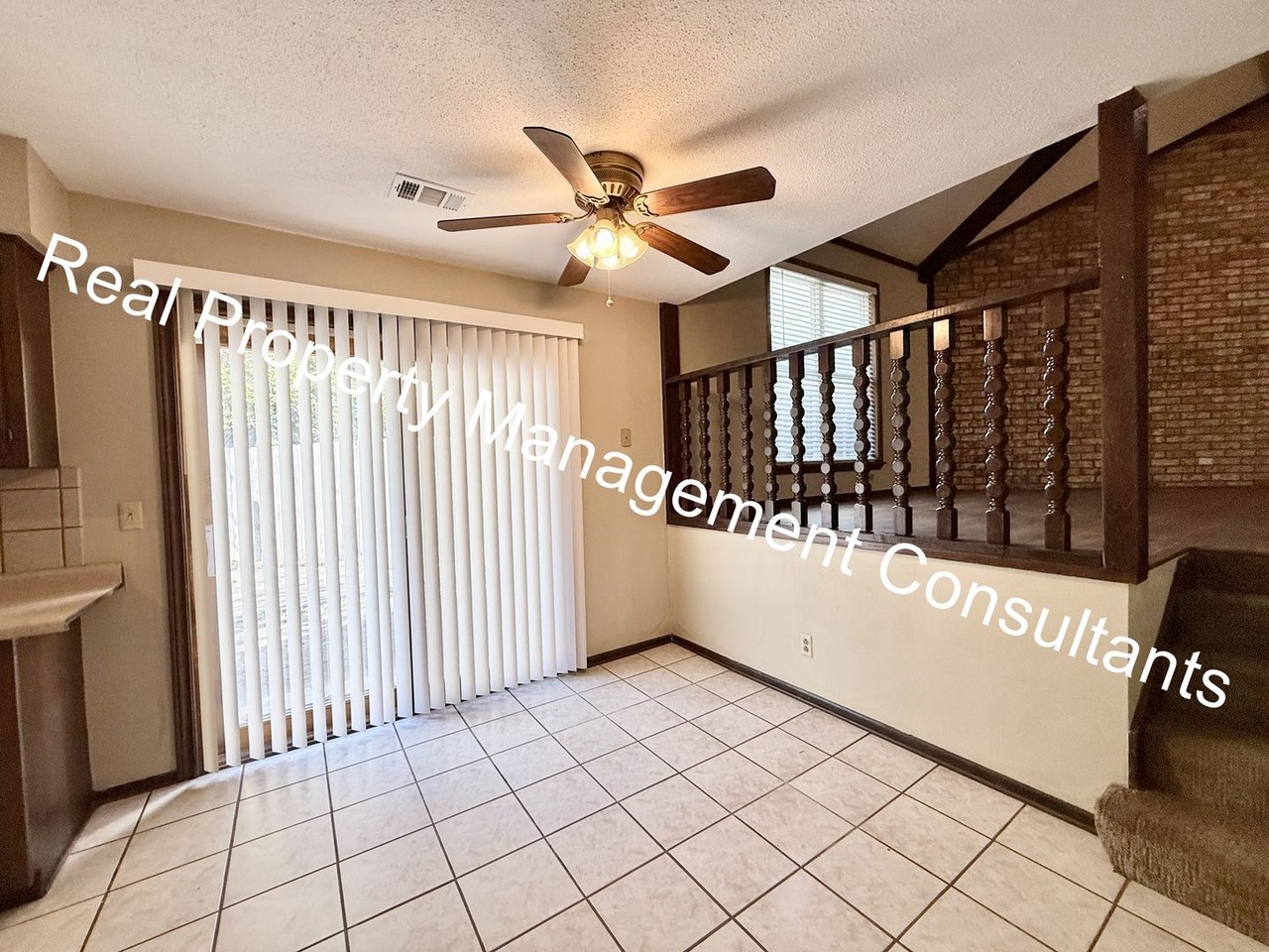 1001 S Clairborne Rd - Photo 6 of 23
