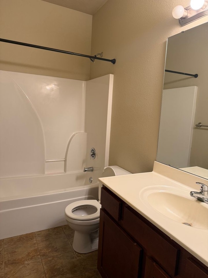 3123 W Sexton St - Photo 6 of 10